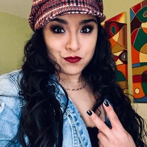 Meet your Posher, Jasmine